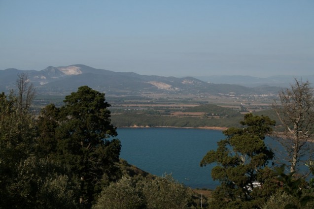 acropolis-populonia7-637x425-1 IMG_6457