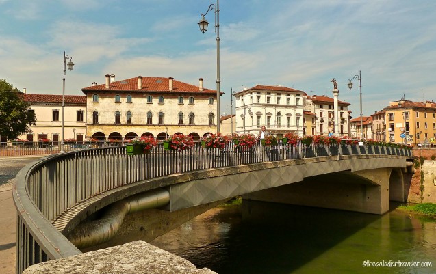 Far from Madison County: The Bridges of Vicenza | ©thepalladiantraveler.com