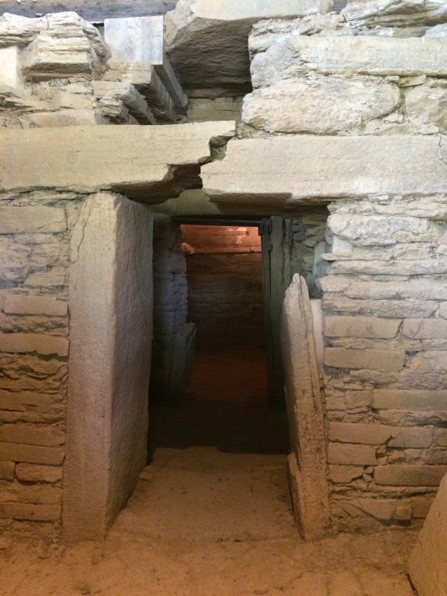 etruscan-tomb-small-entrance Photo by Victoria De Maio