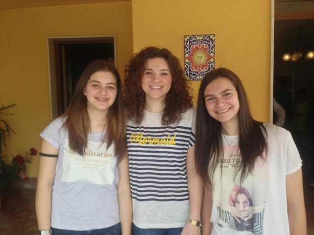 three-friends THREE FRIENDS-..flowers made